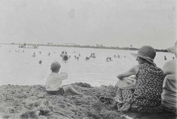 Historical - A day at the beach